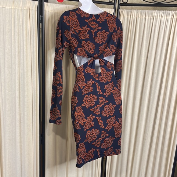 LIKE NEW! FOREVER 21 NAVY BLUE & DARK ORANGE FLORAL BODYCON DRESS SIZE SMALL - Picture 8 of 9